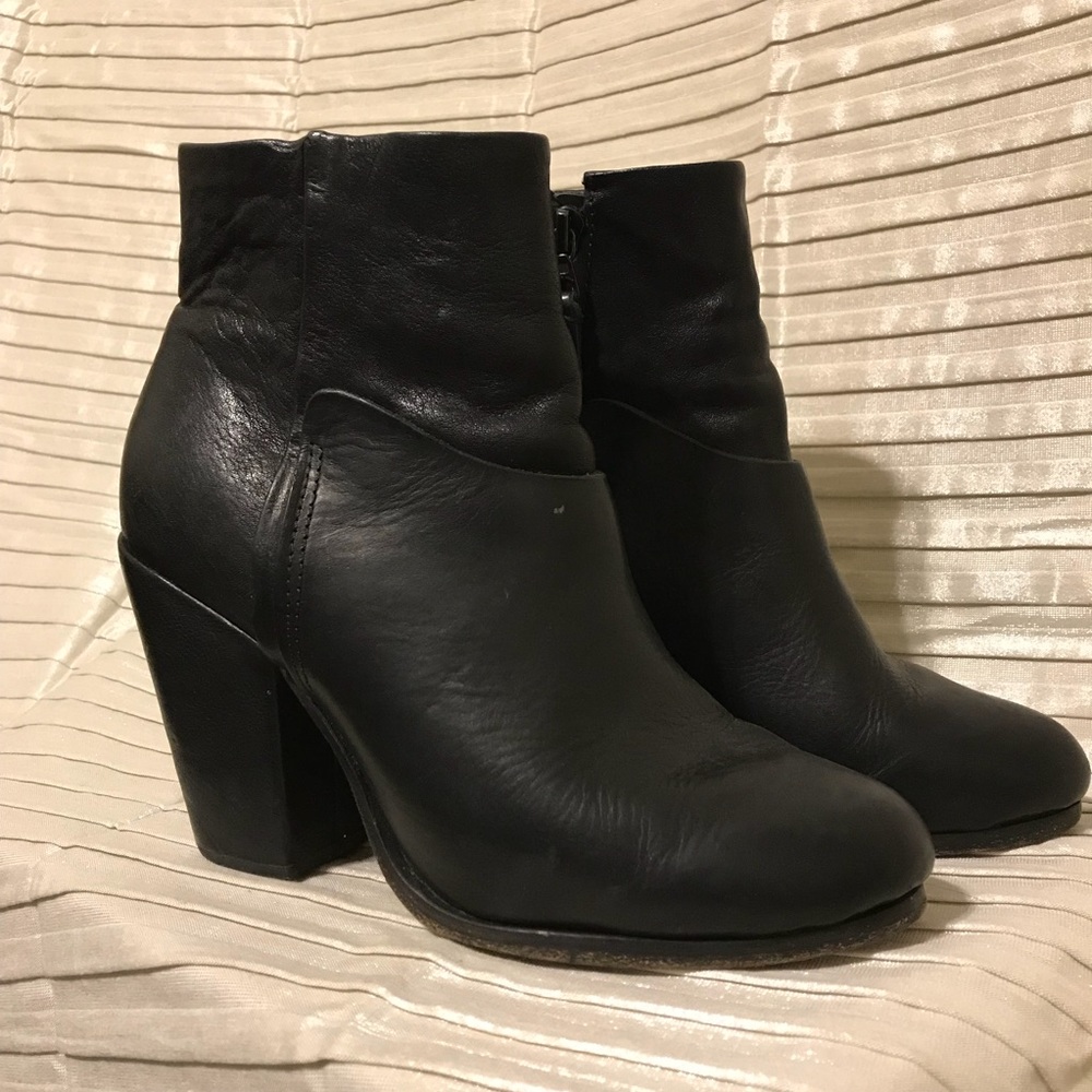 Rag and Bone Sz 37.5 Black Kendall leather bootie